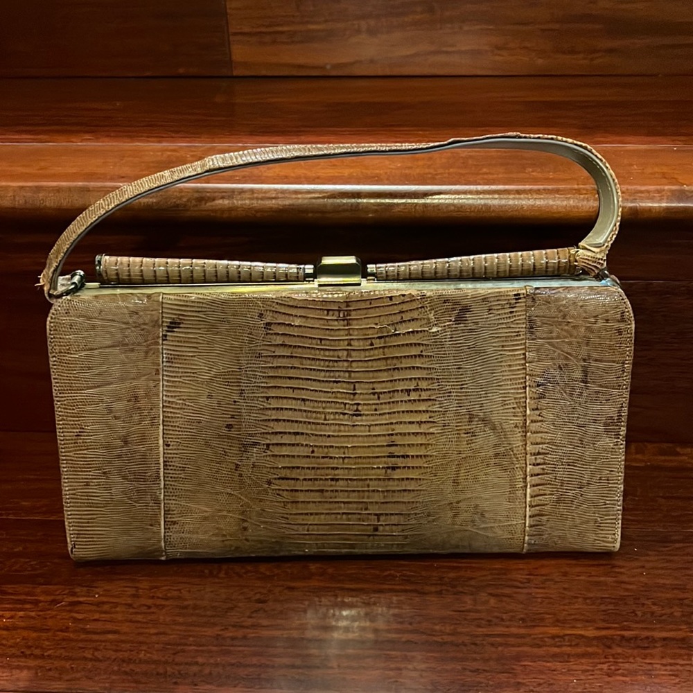 Vintage brown shoulder bag